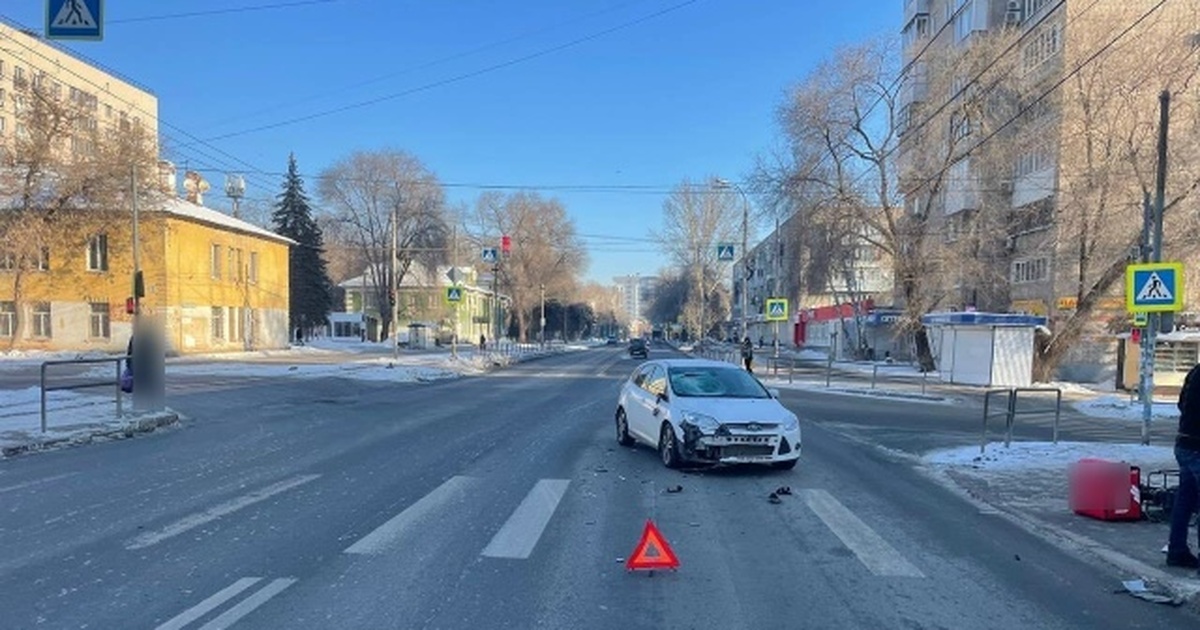 Водителя электровелосипеда госпитализировали