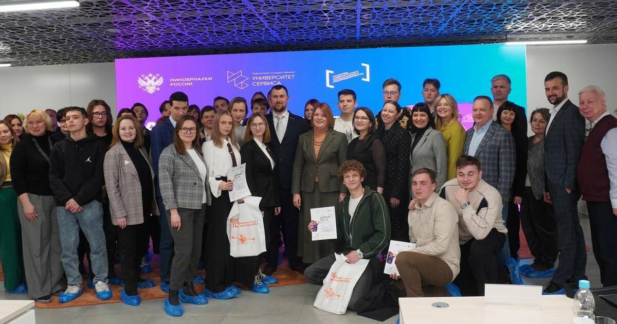 Конкурс организовала АНО «Платформа Национально...