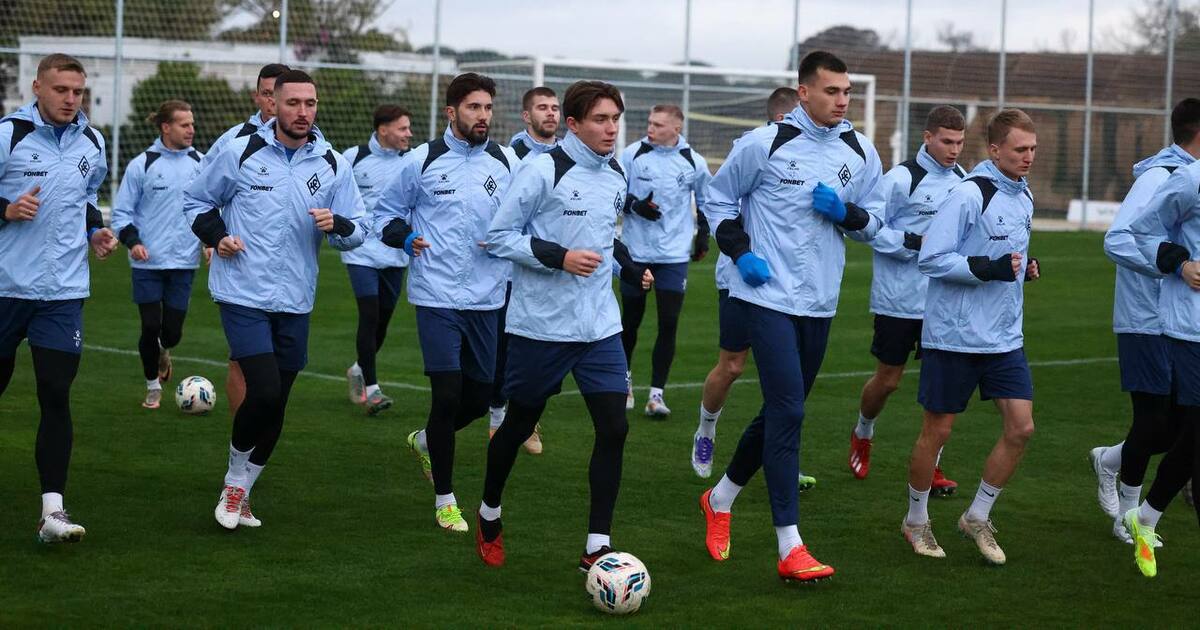 Депутат Владимир Плякин выступает в поддержку с...