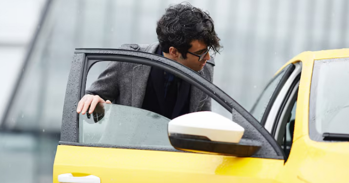 Отельер Артур Бирсин предостерёг туристов в Тур...