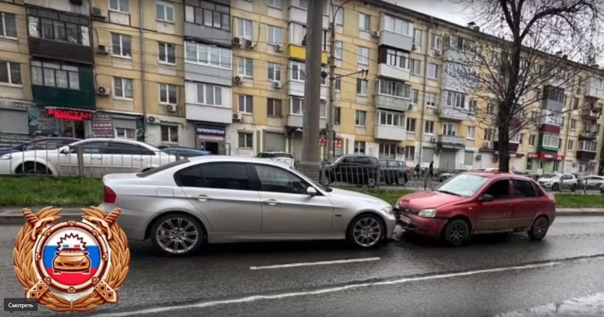 Водитель автомобиля «Лада Калина» двигался по п...