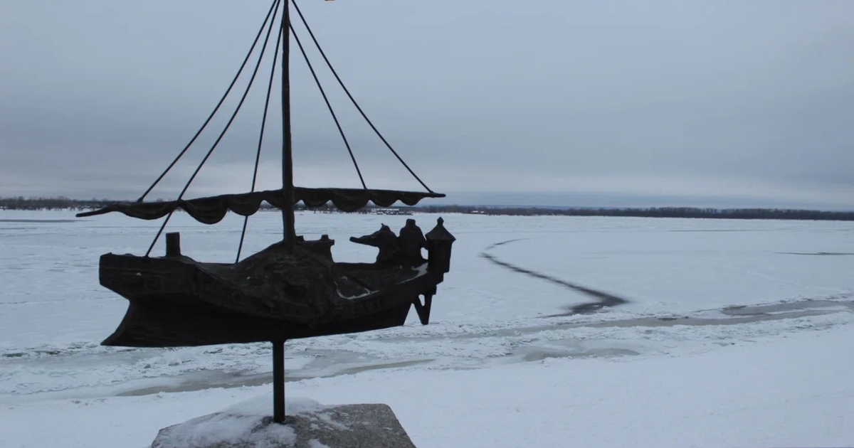 Самару и правый берег Волги соединят скоростные суда с водомётными двигателями Об этом в интервью рассказал глава Минтранса Ар...