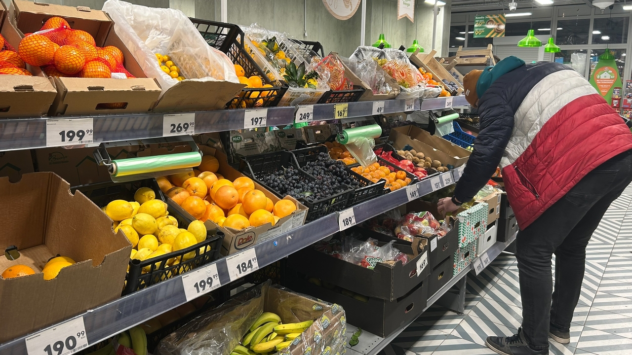 Экономист: в октябре базовые продукты могут подорожать на 5–12% Экономист прогнозирует ускорение роста цен на т...