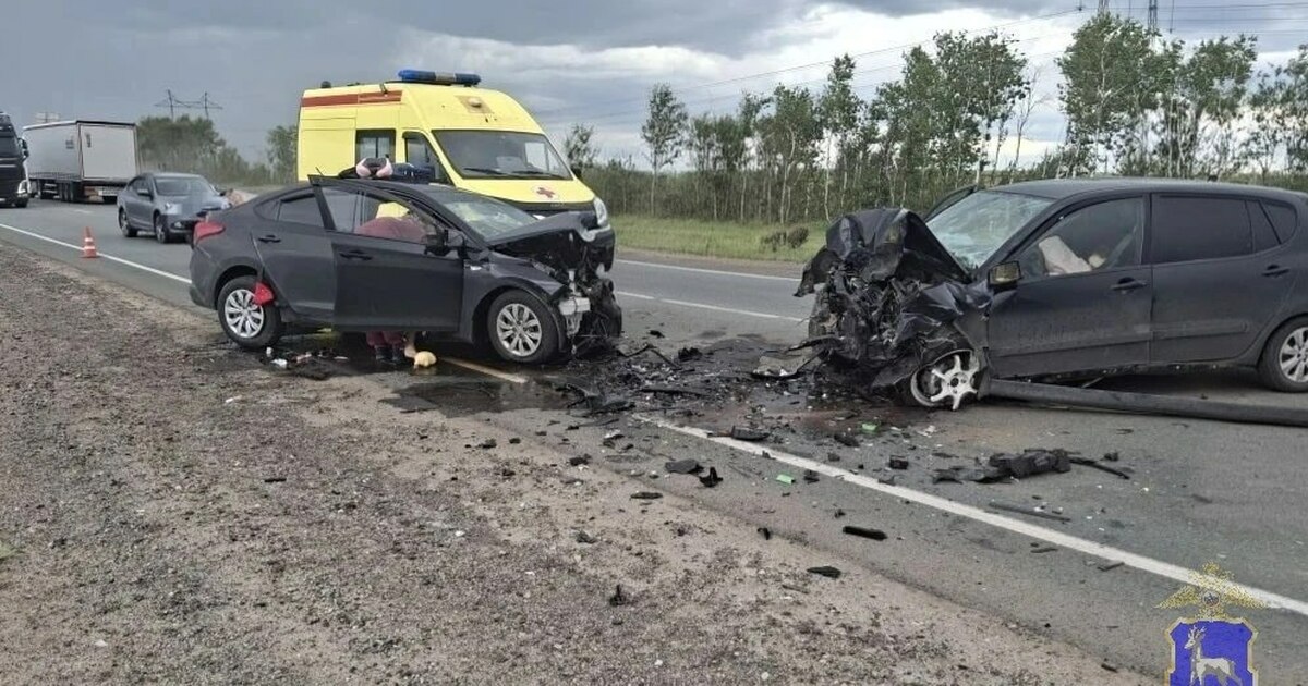 В Самарской области возбудили уголовное дело после ДТП с гибелью двух детей Лоб в лоб столкнулись автомобили Hyundai Solari...