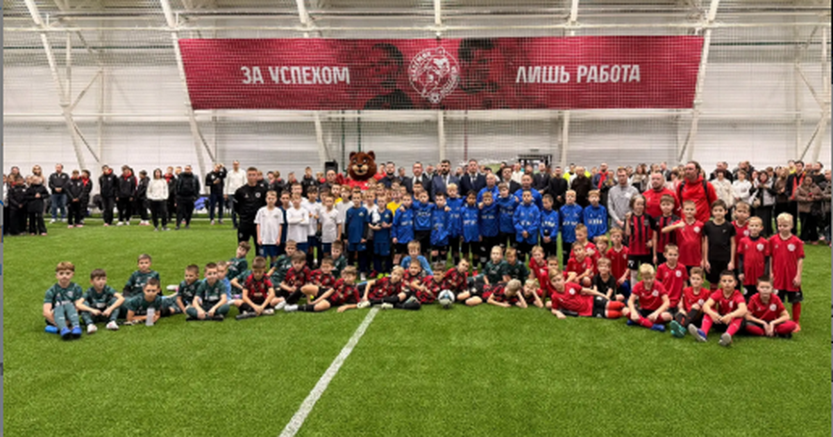 Мэр Тольятти рассказал о новых спортивных объектах города на форуме Открыты новый футбольный манеж и ФОК в Теннис-ц...