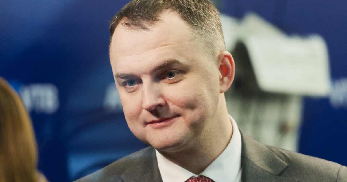 ВТБ прогнозирует рост добычи нефти и расширение экспорта газа в Азию В 2026 году объем добычи нефти может вырасти по...