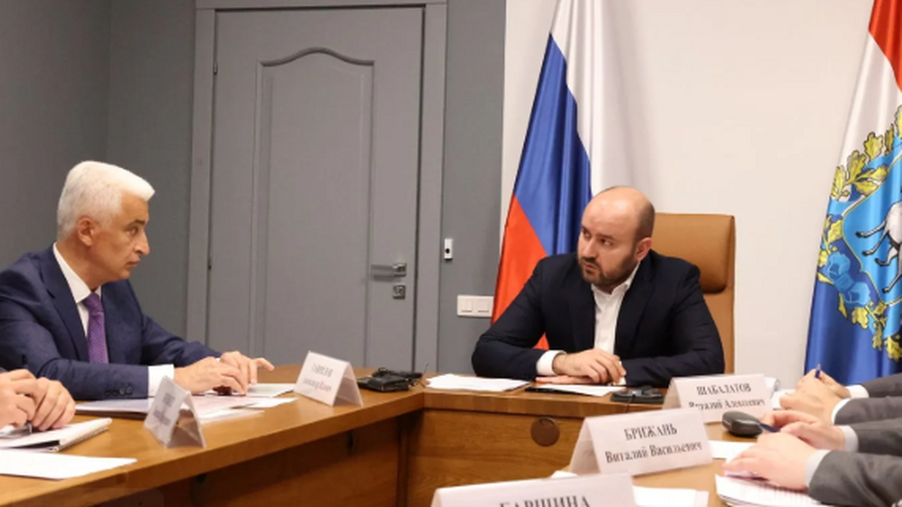 Федорищев договорился с "Россети Волга" об инвестициях в 13 млрд 20 октября губернатор встретился с руководством...