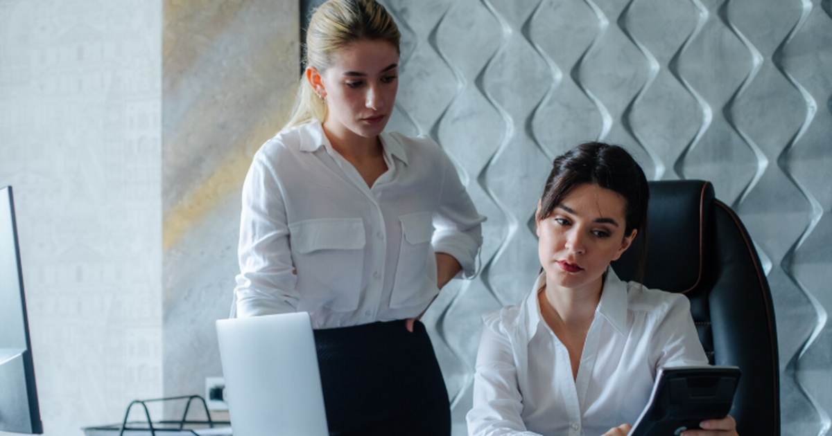 Россияне стали реже использовать отчества в уст...