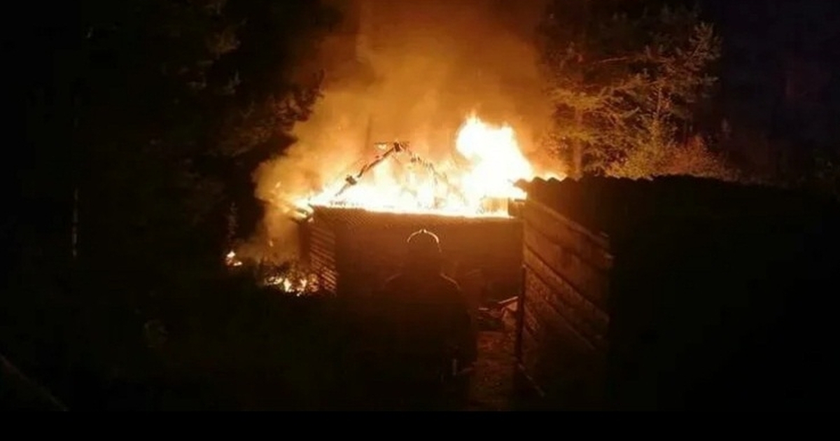 Горели дом, надворные постройки и баня