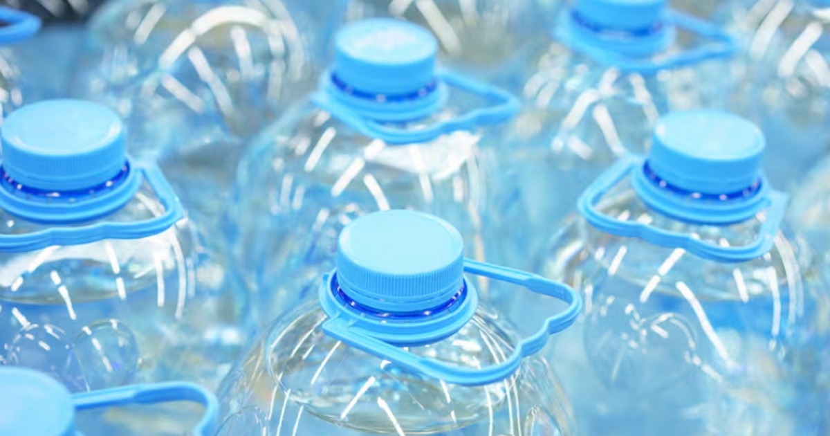 MSU: Вездесущий микропластик обнаружили в необычном месте Учёные MSU выяснили, что лабораторные перчатки ...