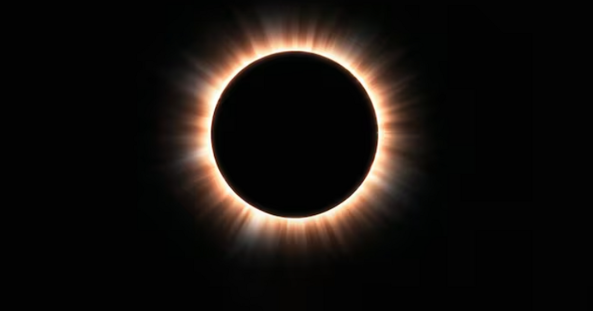 Экипаж миссии «Артемида-2» увидел уникальное со...