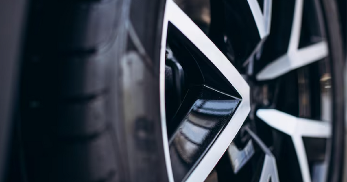 Autonews.ru объясняет, как работает TPMS, что д...