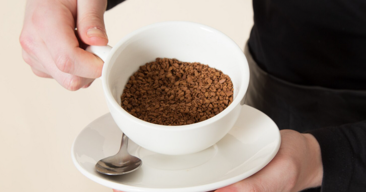 Химики рассказали, что скрывается в растворимом кофе за 300 рублей Лабораторный анализ показал, что в растворимом ...