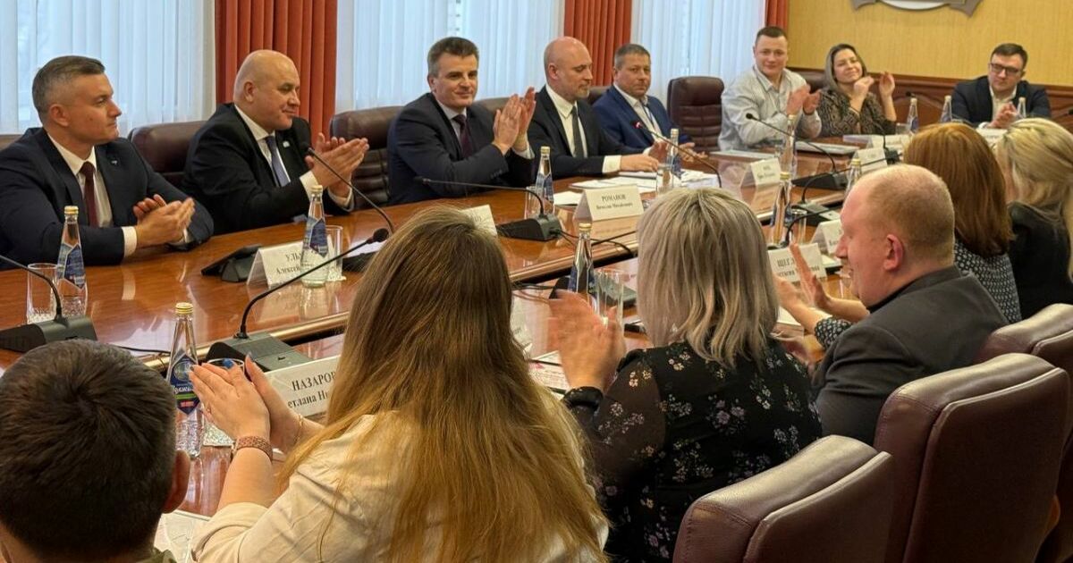 В Самаре завершился образовательный интенсив «СВОй бизнес» для ветеранов СВО Участники программы представили свои бизнес-про...