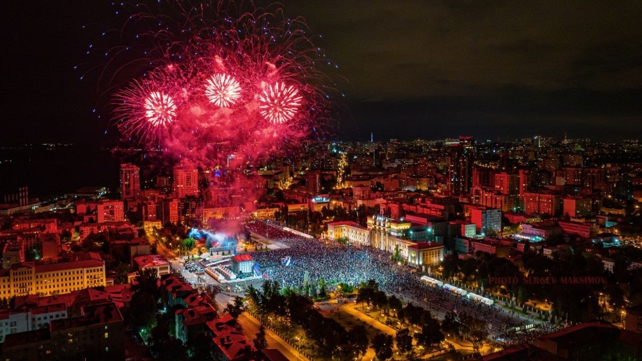 От духовых оркестров - до Бутусова: опубликована программа Дня Города в Самаре Всего запланировано более 1500 мероприятий