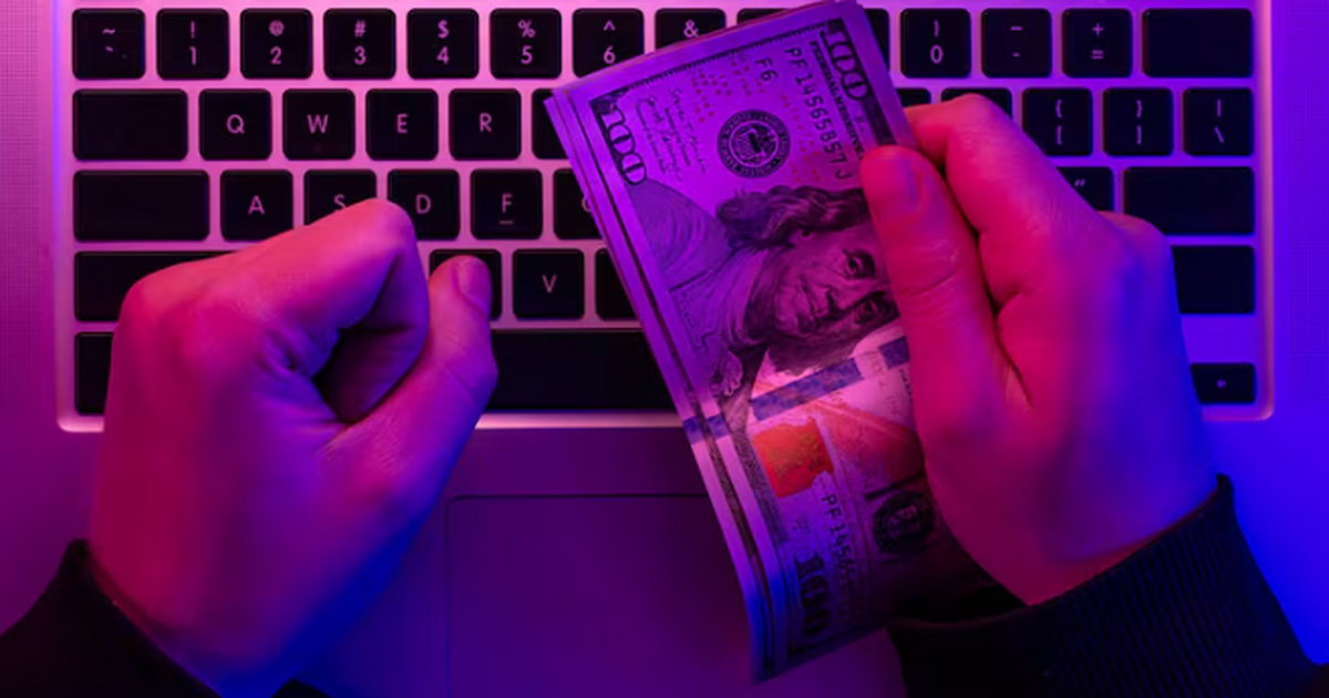 Россиянам озвучили срок поступления зарплат и пенсий перед грядущими праздниками Получатели пенсий и социальных пособий в России...