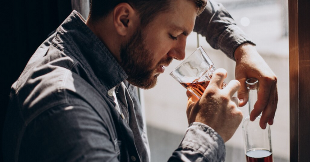 Нарколог Сергеев заявил, что безопасной дозы алкоголя не существует Врач-нарколог Иркутского областного психоневрол...