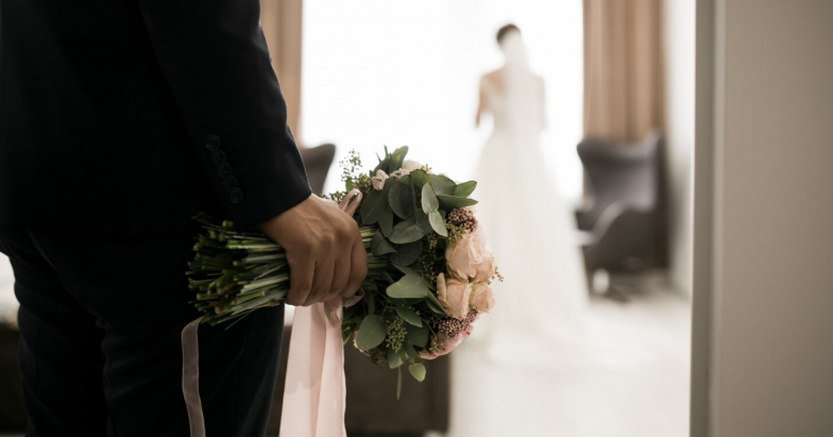 В Кувейте невеста подала на развод спустя три м...