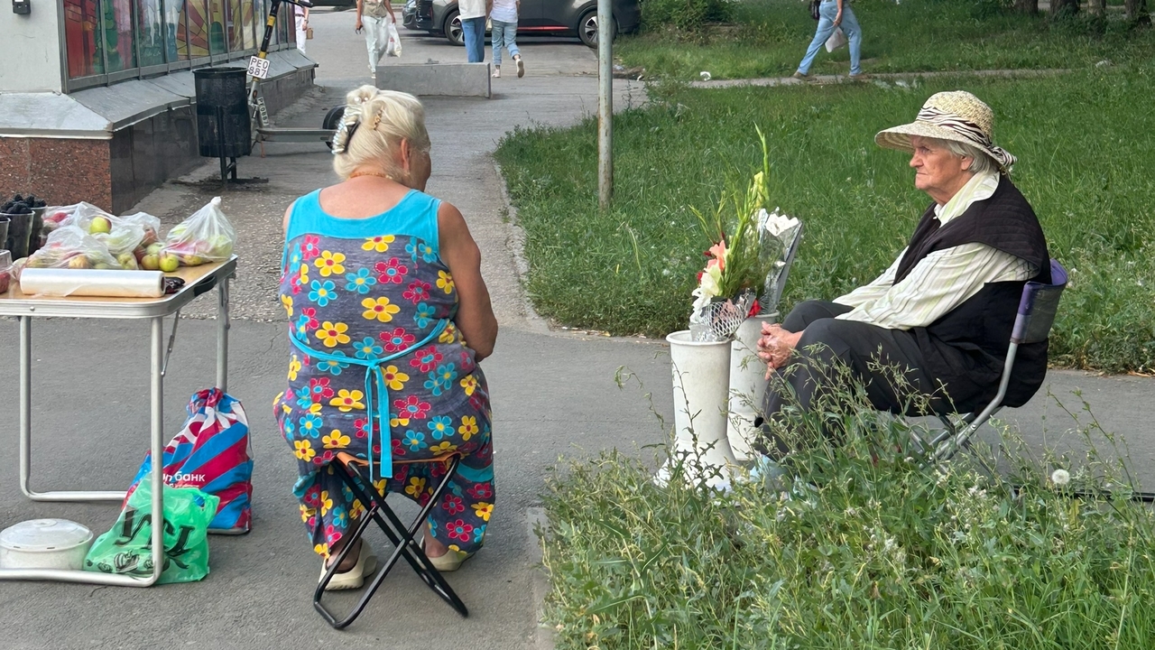 «Магнитам» и «Пятерочкам» осталось недолго: россияне торопятся за покупками в сторонний супермаркет — продукты лучше, а цены — как из 2010-го Два гиганта российской розницы, «Пятерочка» и «...