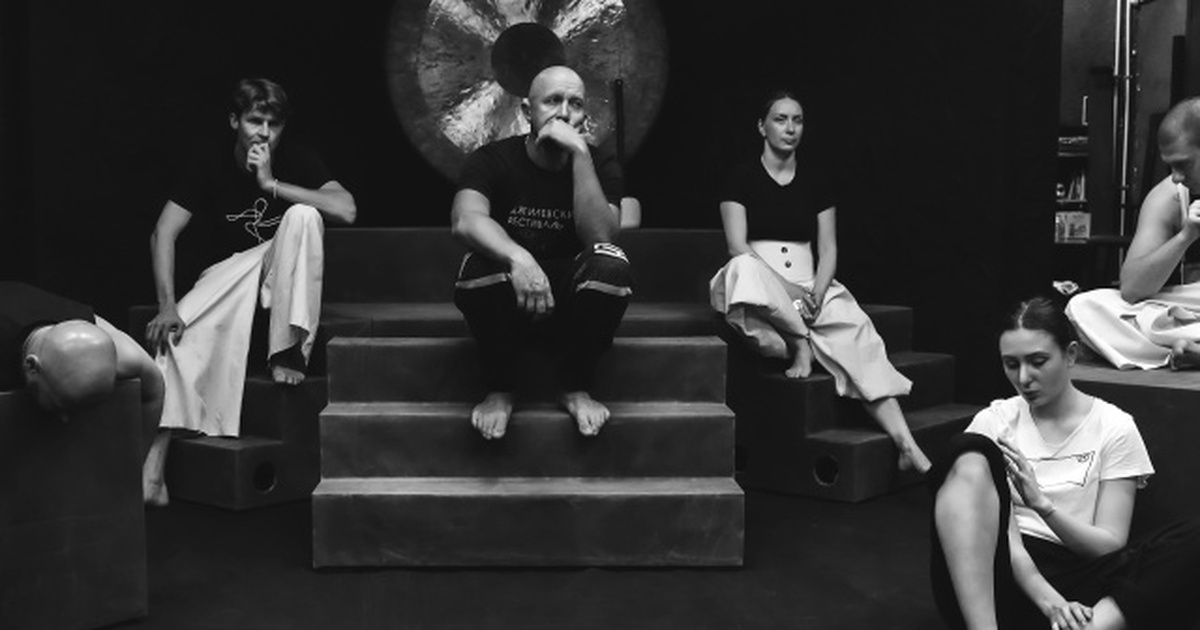 Спектакль поставлен по всемирно известной пьесе...