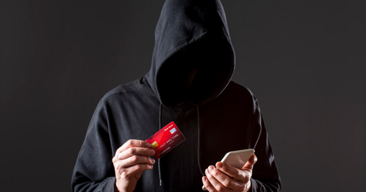 Кибербезопасник объяснил, зачем мошенники просят установить мессенджер MAX Эксперт объяснил, почему мошенники просят устан...