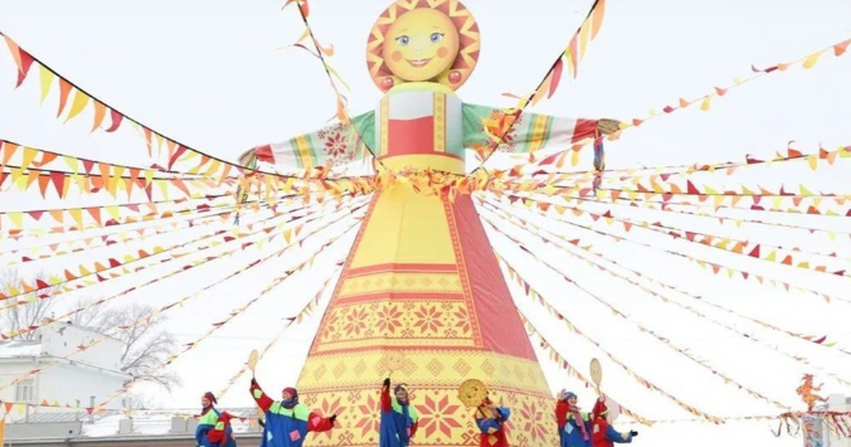 В Самаре начинается подготовка к Масленице на площади Куйбышева Катки и горки на площади продолжат работу