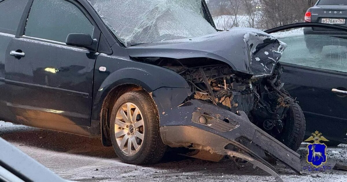 Лобовое столкновение под Отрадным: один человек погиб, трое пострадали Произошло лобовое столкновение Ford и ВАЗ 2110