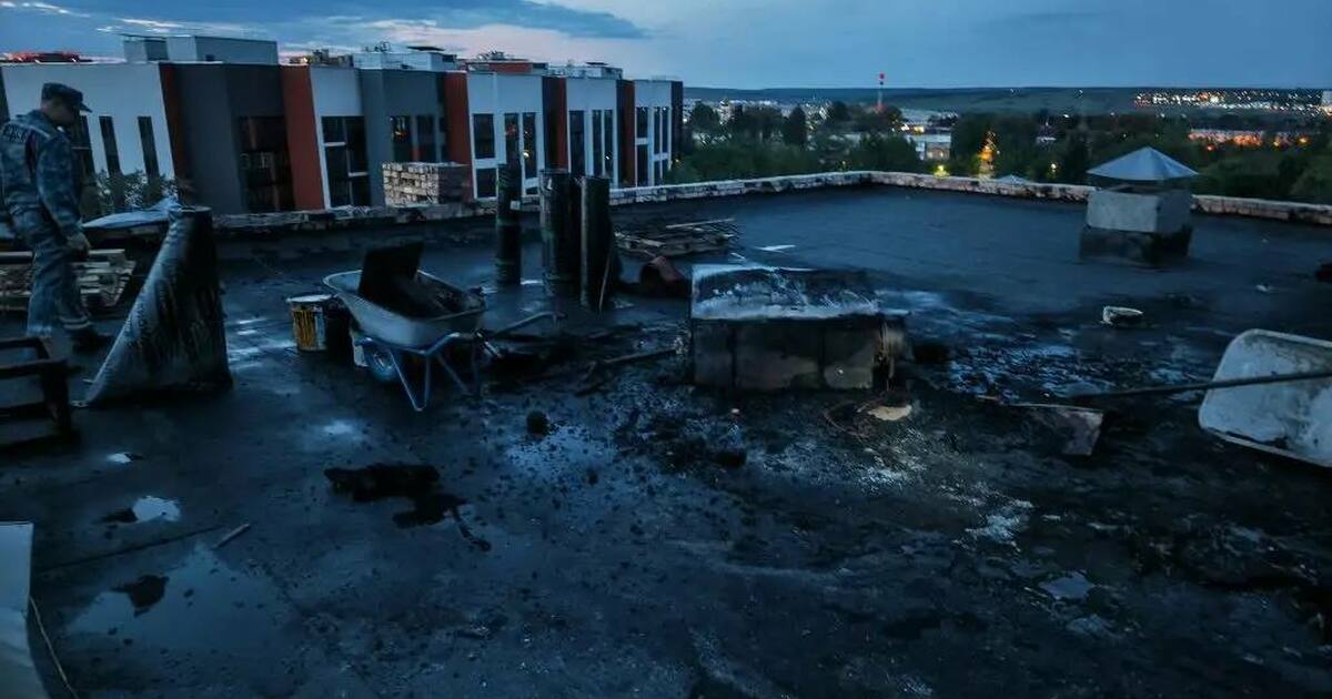 Прокуратура проводит проверку после возгорания кровли в поселке Мехзавод По информации прокуратуры, пострадавших в резул...
