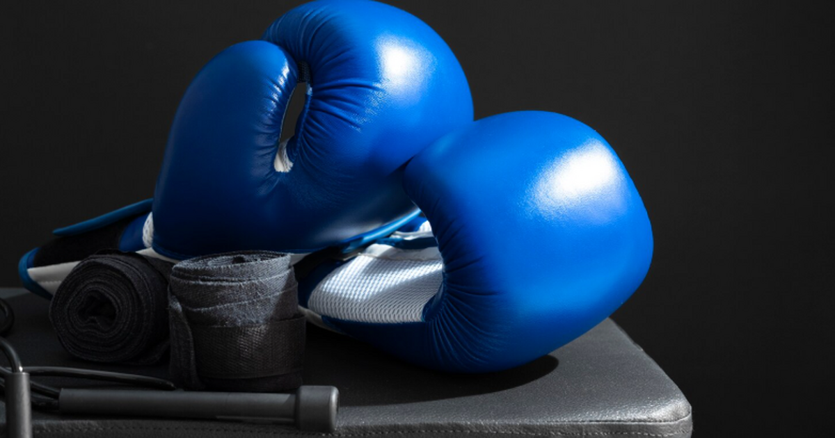 Боец Александр Емельяненко рассказал о борьбе с...