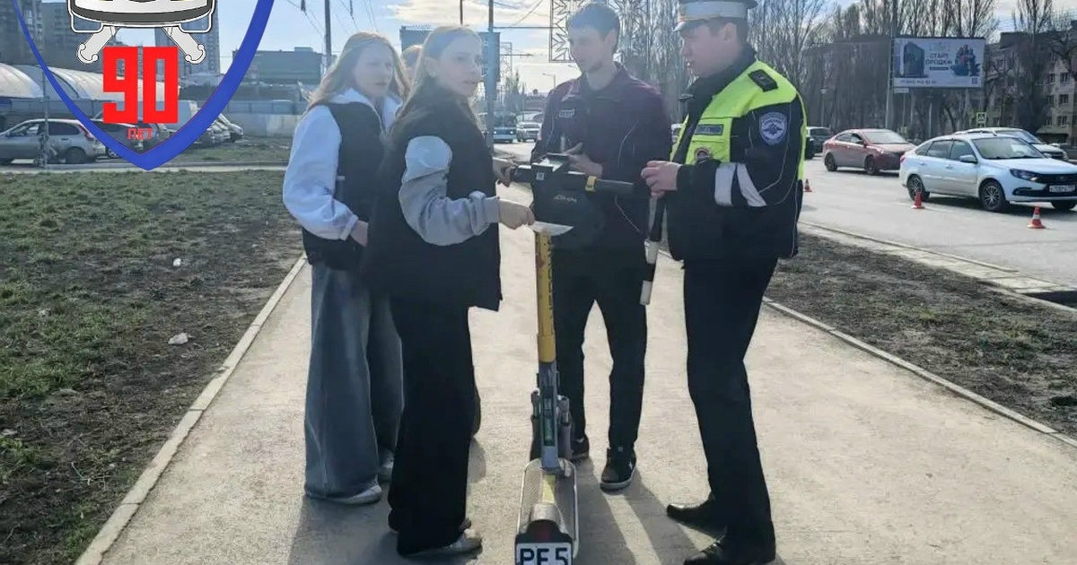 В Самаре стартовали профилактические рейды ГАИ по безопасности детей на дорогах В рейдах участвует руководящий состав Госавтоин...