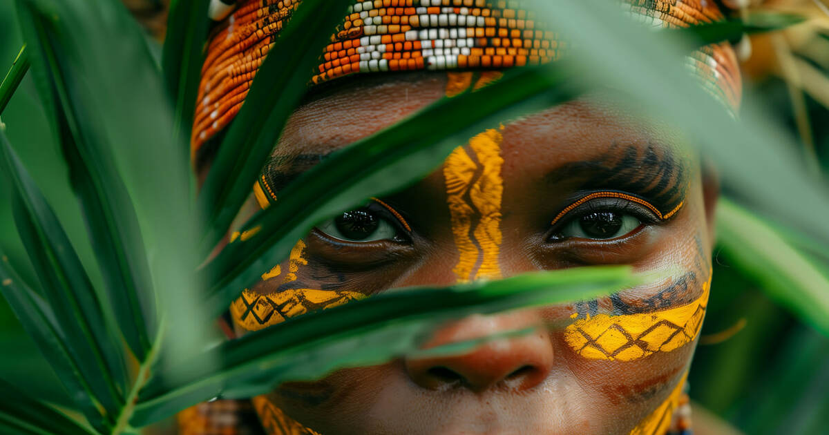 Локальные диалекты охотников на медоуказчиков формируются в Африке Исследование показало, что призывные крики охот...