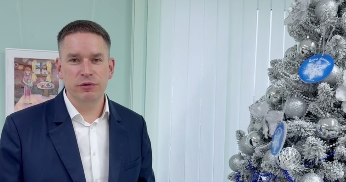 Глава Тольятти снял первые снежинки с городской «Ёлки желаний» В Тольятти стартовала ежегодная благотворительн...