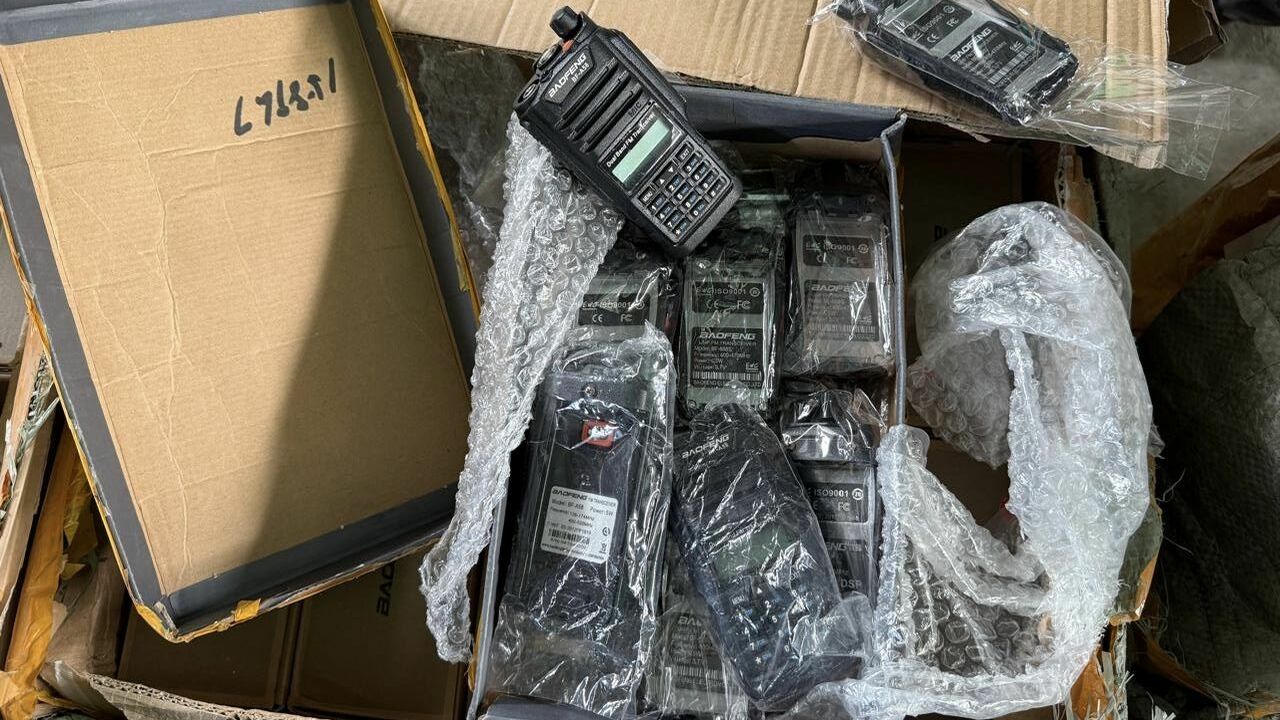 Самарские таможенники отправили в зону проведения СВО около 500 раций и трекеров Груз телекоммуникационного оборудования был при...