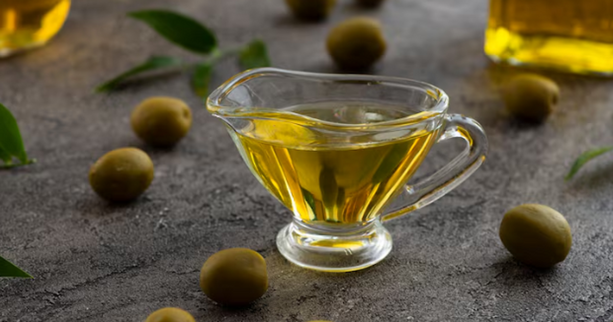 Куда выливаю остатки масла со сковороды: вы однозначно должны это знать ради чистоты труб Слить остатки масла со сковороды в раковину каж...