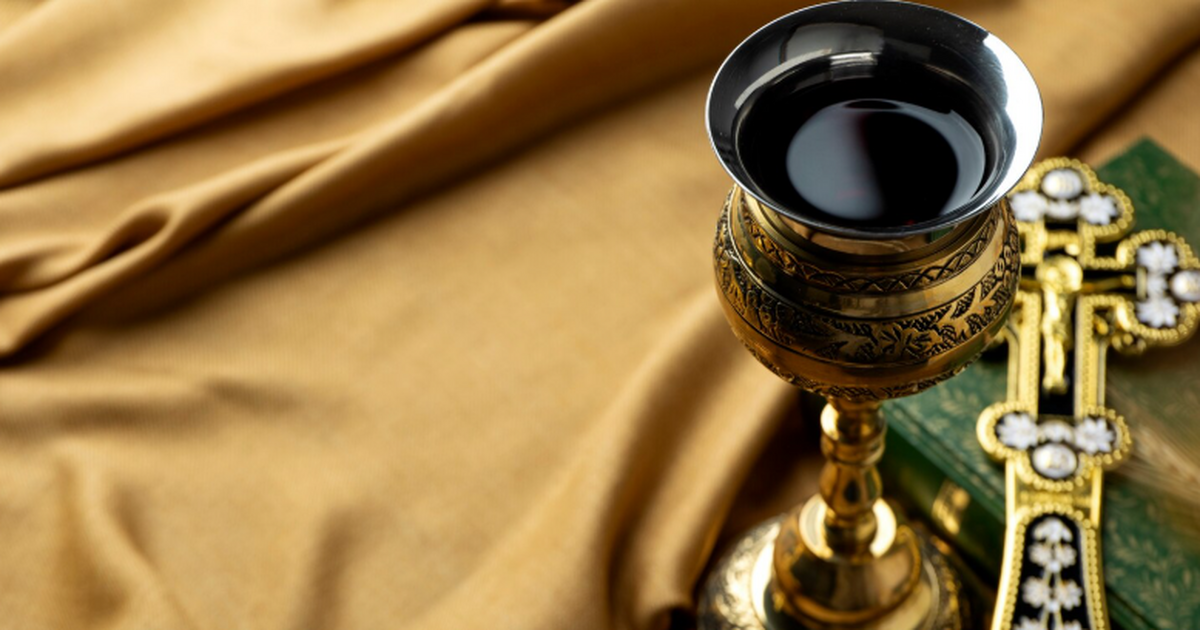 Священник Максим Портнов рассказал, что вода ст...