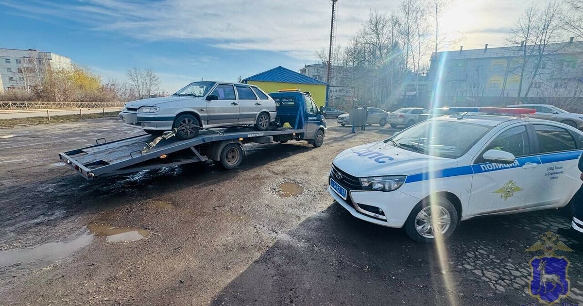 Лишенный прав нарушитель "одолжил" автомобиль у...