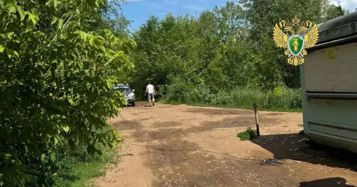 Прокуратура добилась демонтажа шлагбаума у Алексеевских озер В Волжском районе арендатор демонтировал шлагба...