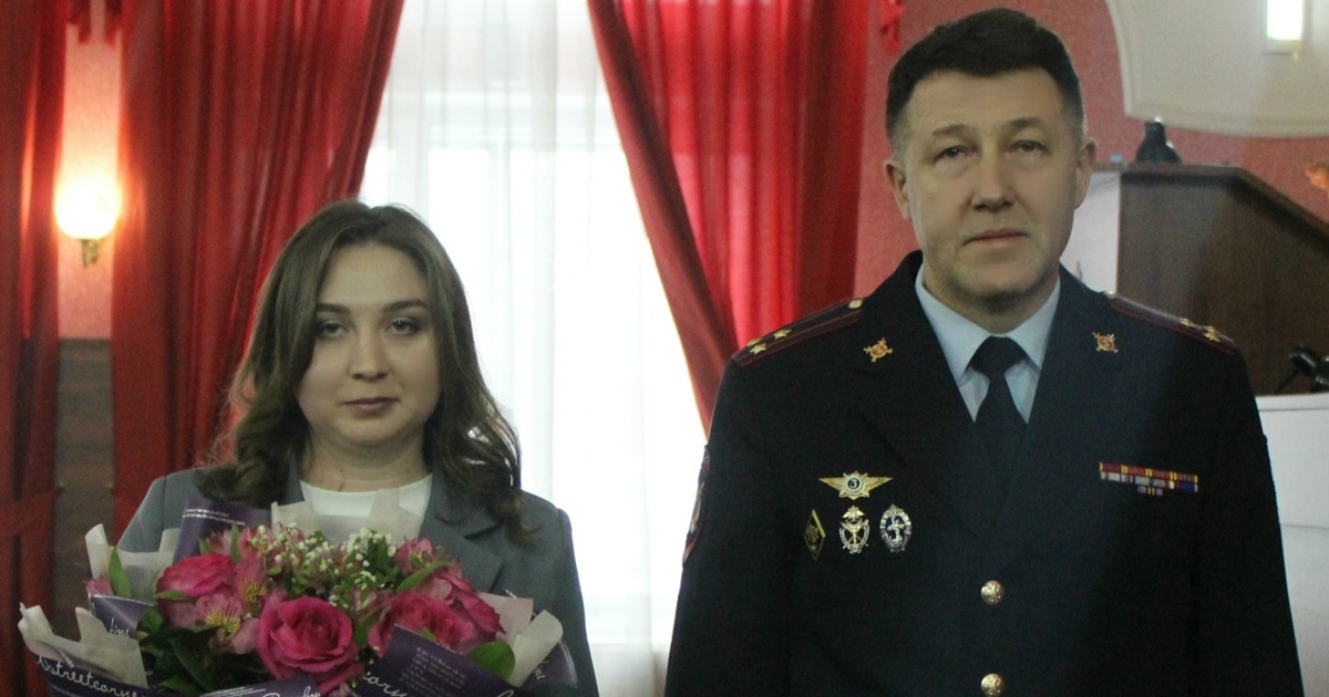 Менеджер банка обратила внимание на признаки мо...