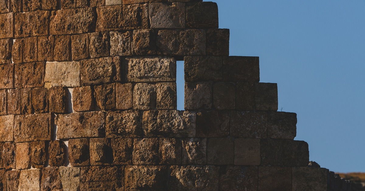 Работы проведут на территории башенного комплек...