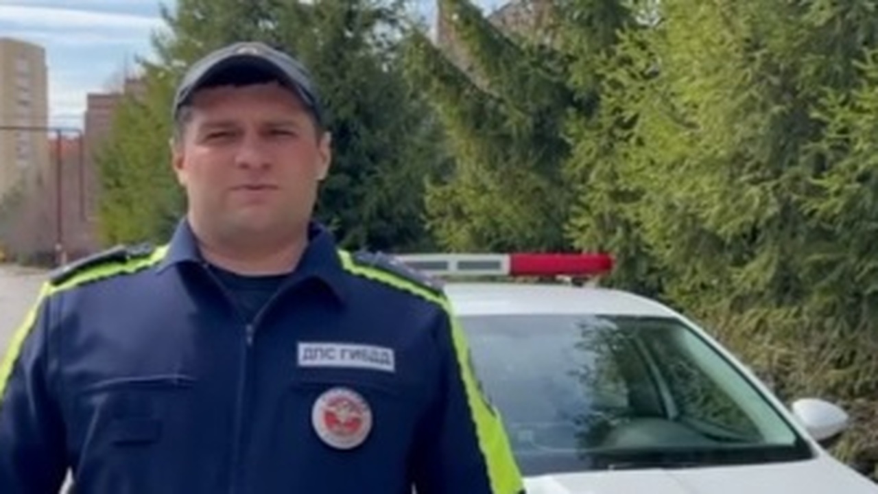 Капитан Шамиль Ханмагомедов оказал первую помощ...
