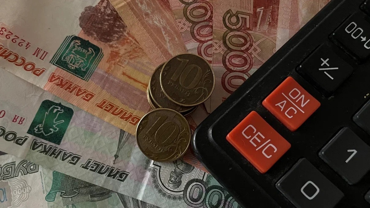 Сколько нужно вложить, чтобы не работать: расчёты на май 2025 года Для формирования ежемесячного пассивного дохода...