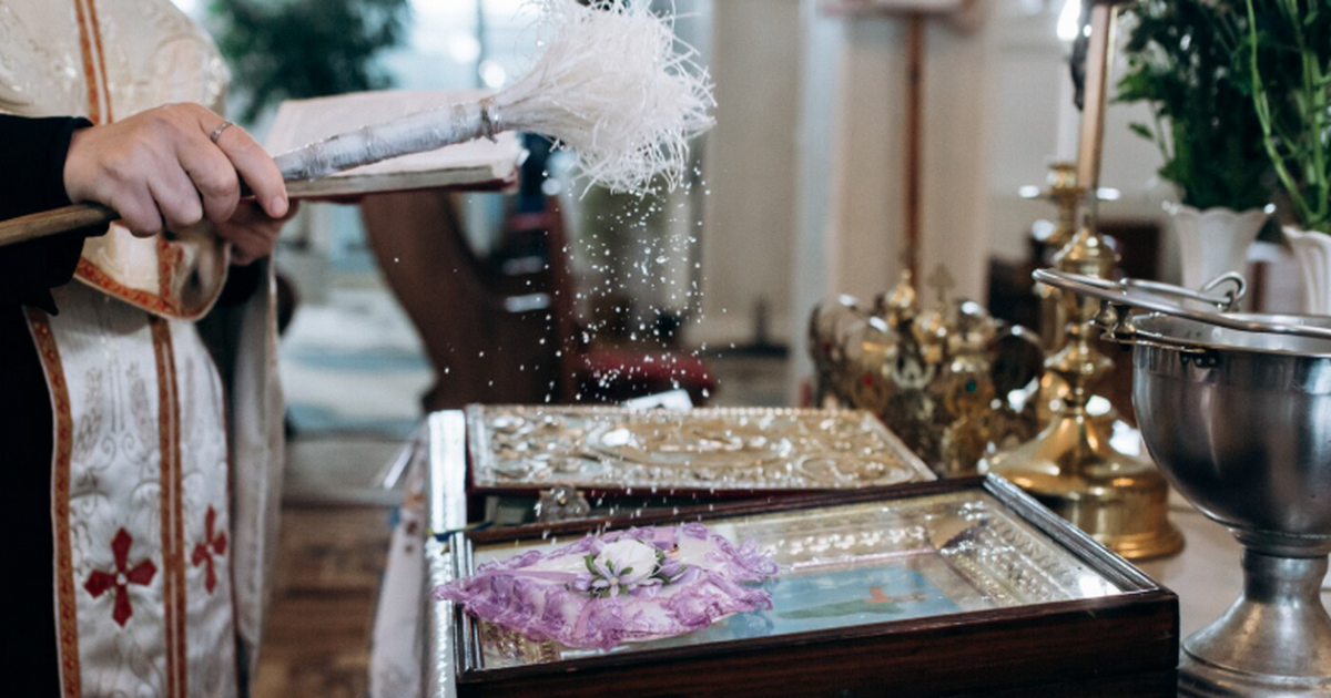 Святая вода не является вечной: неправильное хр...