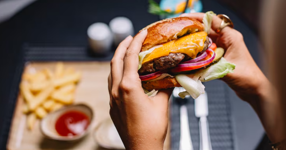 Daily Mirror: врач Крис ван Туллекен заявил, чт...