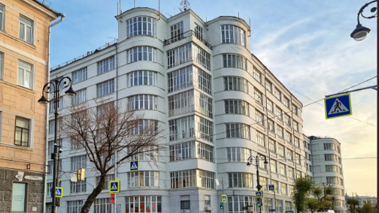 Продажа исторического здания позволит частично ...