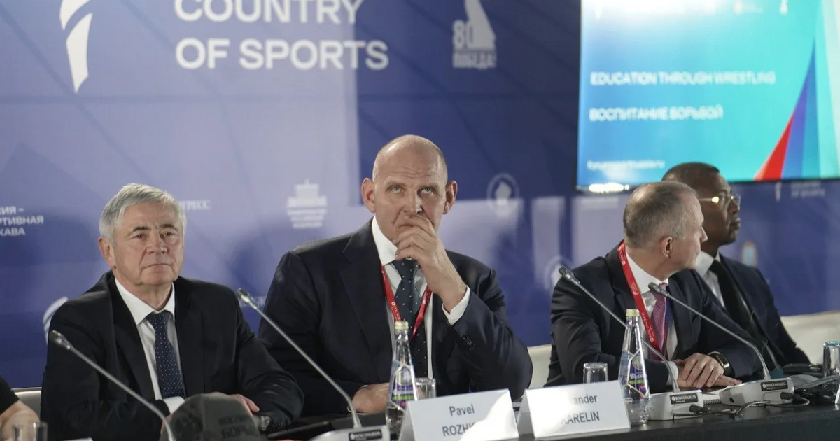 На XIII Международном форуме «Россия – спортивная держава» прошли знаковые сессии, посвящённые воспитательной роли спорта Главным идейным вдохновителем дискуссий стал Ал...