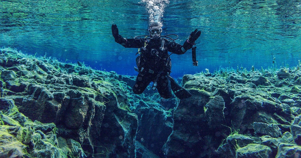 Тектоническая плита Эксплорер распадается в Тихом океане Ученые считают это прогрессирующим распадом