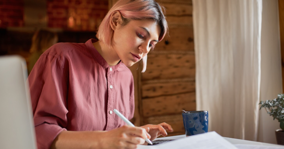 Исследование показало связь шизофрении с ошибками и повторяющимися фрагментами Учёные показали, как шизофрения влияет на письм...