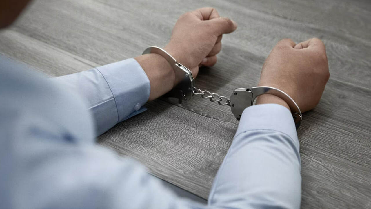 Жителя Самары посадили на 4 года за фиктивную регистрацию 80 мигрантов Житель Промышленного района Самары признан вино...