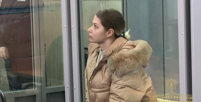 Самарский облсуд продлил арест Екатерине Тарховой: зал не вместил всех желающих Суд подтвердил продление пребывания в СИЗО еще ...