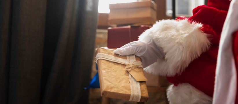 В преддверии Нового года в отделениях связи Сам...